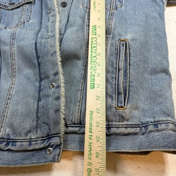 Levi Strauss Sherpa Lined Denim Jacket - Womens L Light Wash Trucker Warm‎ - Picture 7 of 8